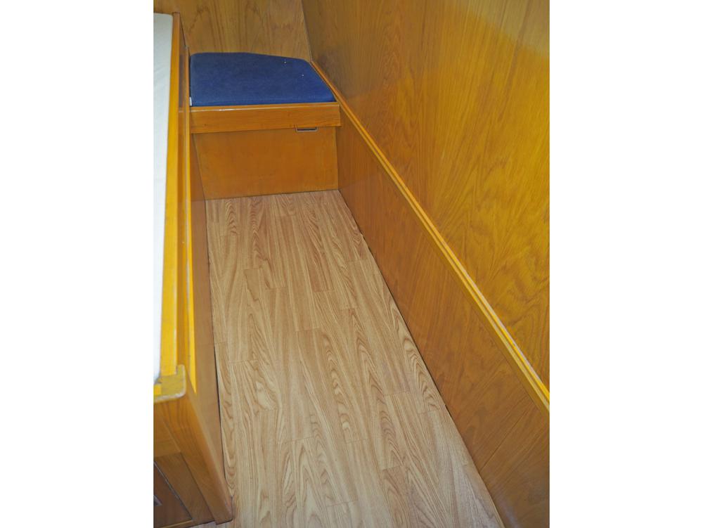 Aft cabin, Accommodation